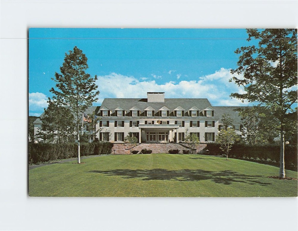Postcard Woodstock Inn Woodstock Vermont USA