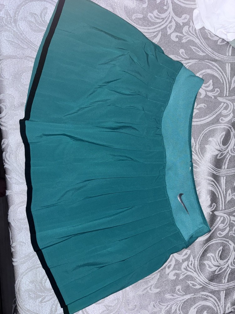 Green Nike Dri-Fit Athletic Tennis Golf Skirt Skort Women's Size small
