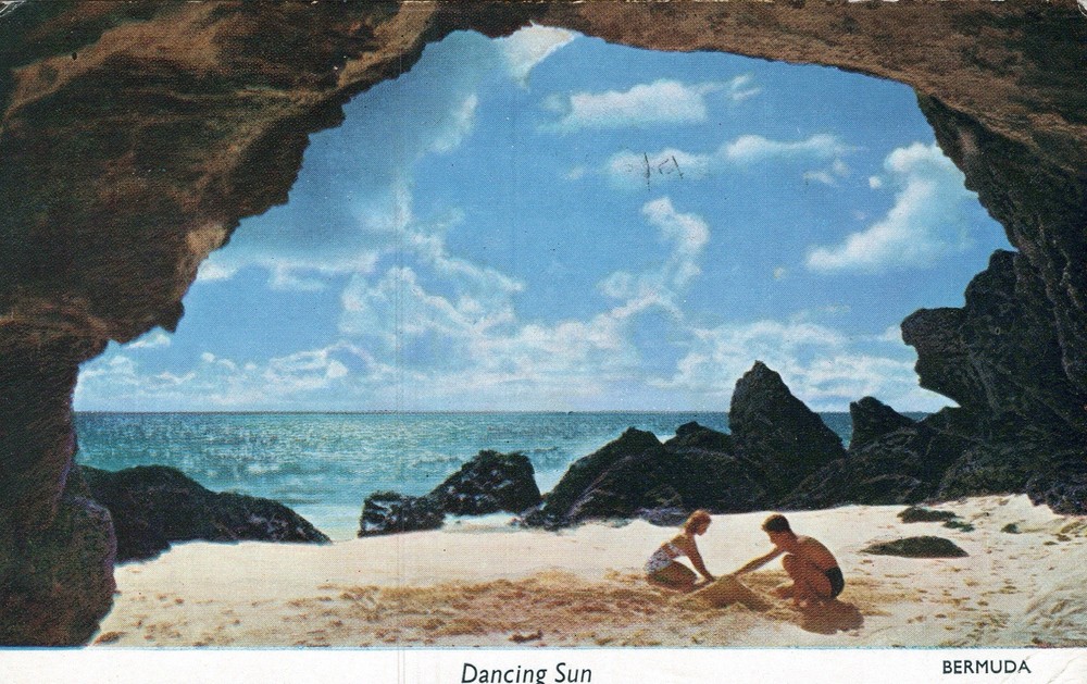Dancing Sun, Tuckers Town, Bermuda Vintage  1950’s Postcard