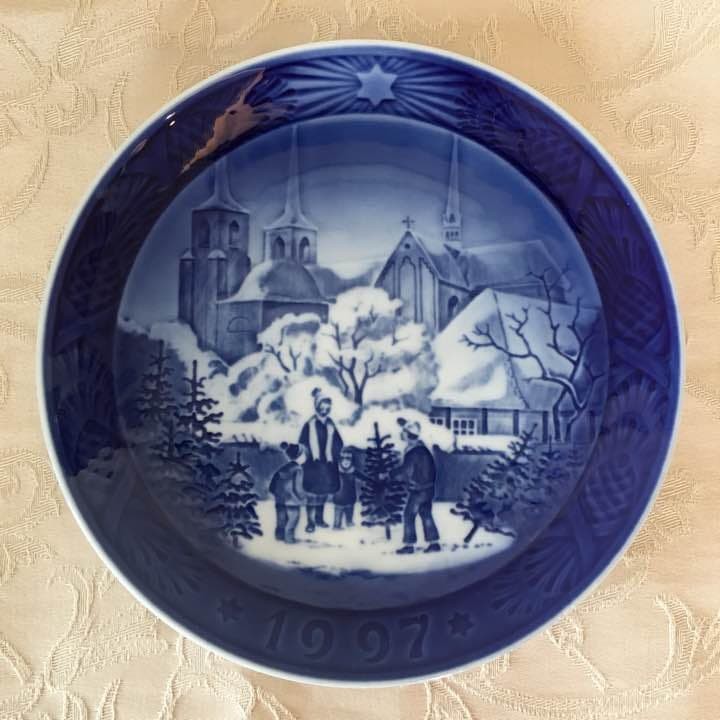 Royal Copenhagen Year Plate 1997 Used Collectible Rare Display