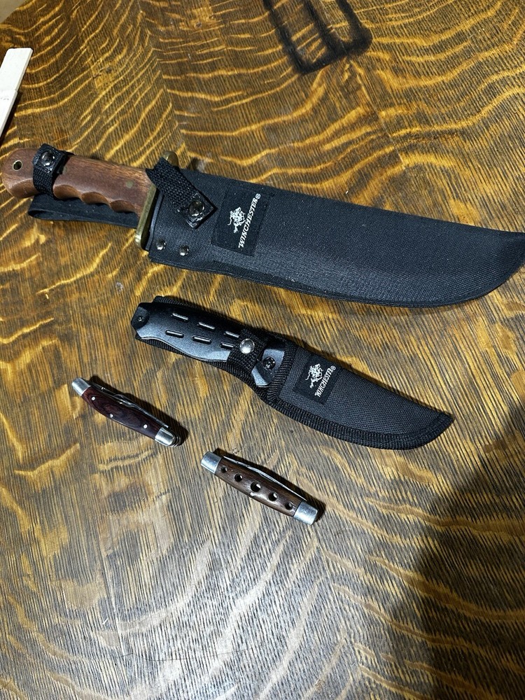 Winchester Knife Lot Of 4