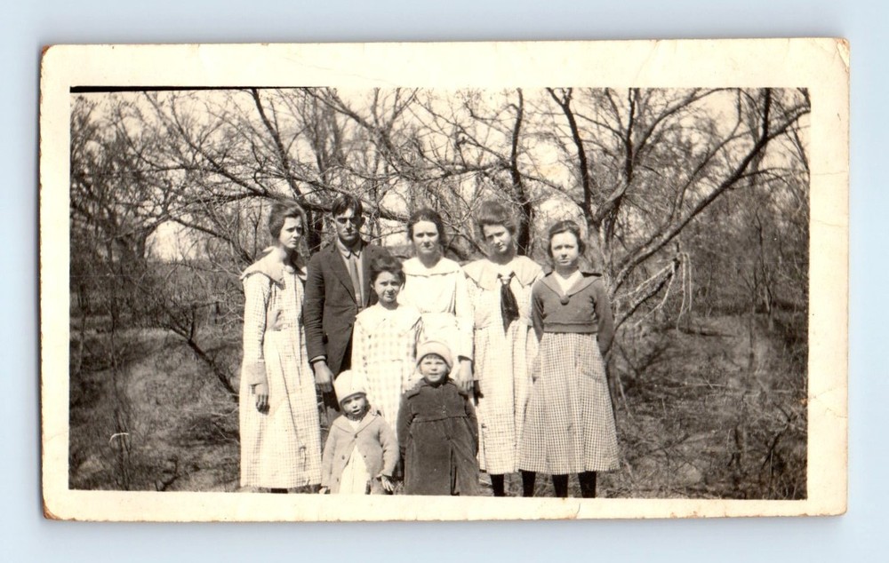 Old Vintage Photo MAN WOMEN GIRL CHILDREN IN FOREST ANTIQUE SNAPSHOT PIC