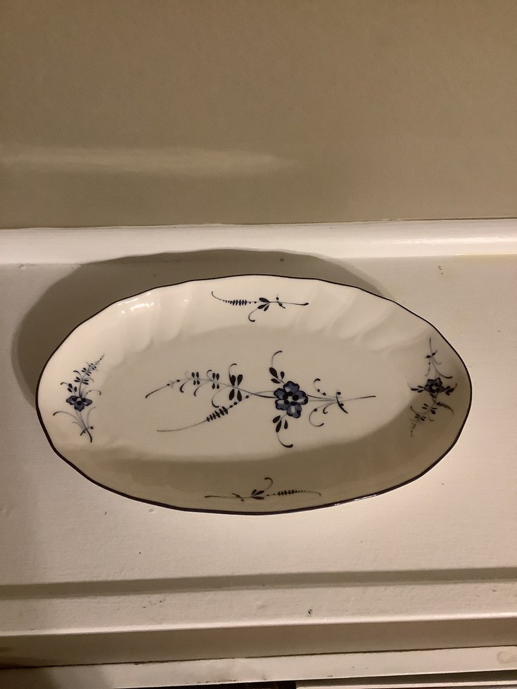 Villeroy & Boch Vieux Luxembourg Pickle Dish 9.5
