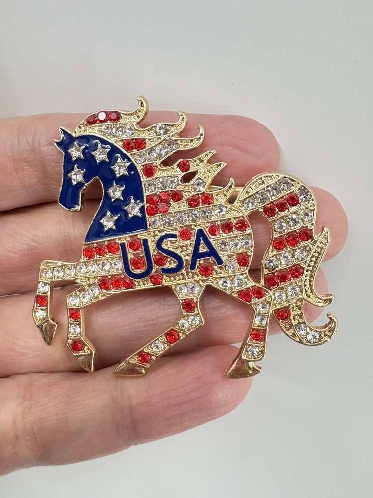 Patriotic Horse Brooch USA American Flag Gold Tone Rhinestone Pin Red White Blue
