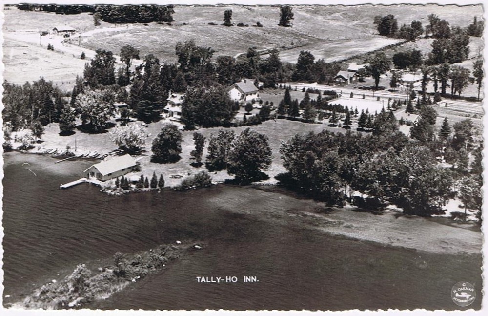Postcard RPPC Aerial View Tally Ho Inn Peninsula Lake Huntsville Muskoka Ontario