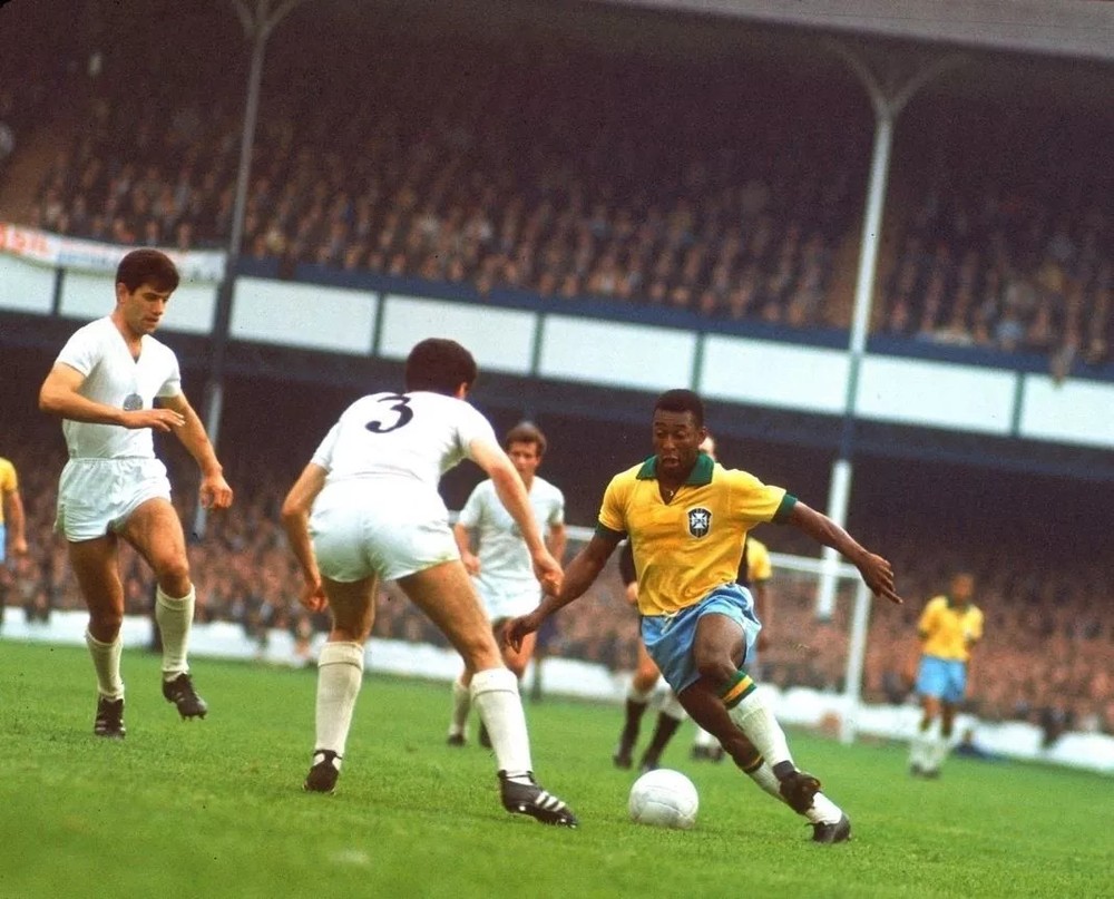 GLOSSY PHOTO PICTURE 4x6 Pele Game