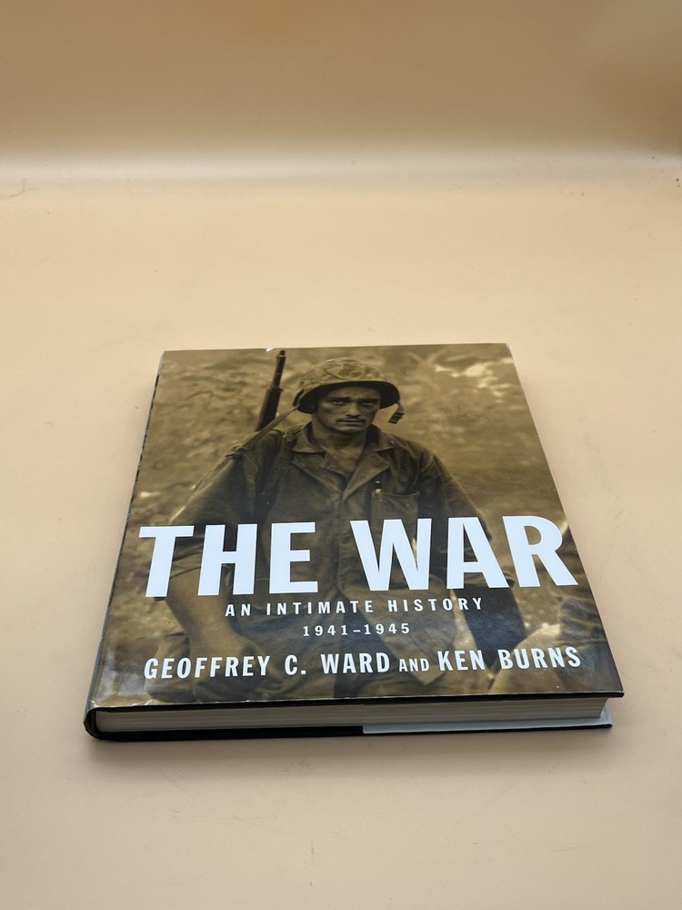 War : An Intimate History, 1941-1945 by Ken Burns and Geoffrey C. Ward (2007,...