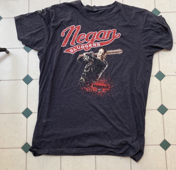 The Walking Dead AMC Negan Slugger Lucille Gray T Shirt L Loot Crate  Zombies