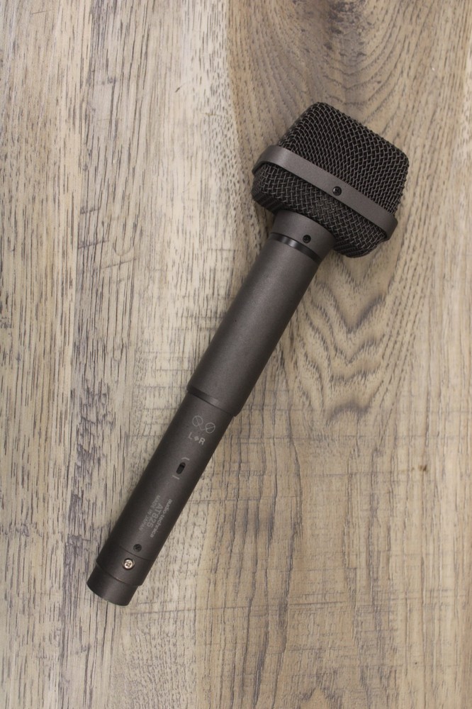 Audio-Technica AT825 Stereo Microphone