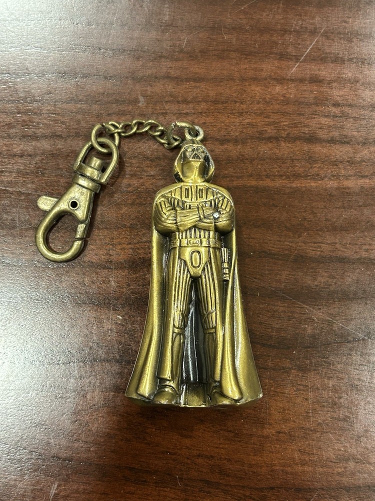 Star Wars Vintage Darth Vader Metal Bronze Key Chain - Rare from early 90’s 🔥