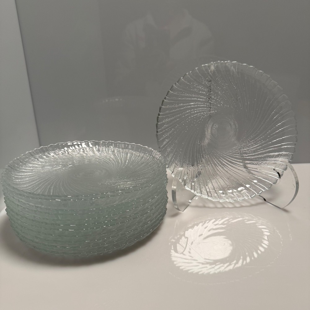 Set of 12 Vintage Arcoroc Seabreeze Clear Swirl Glass Serving Plates - 7 1/2 in