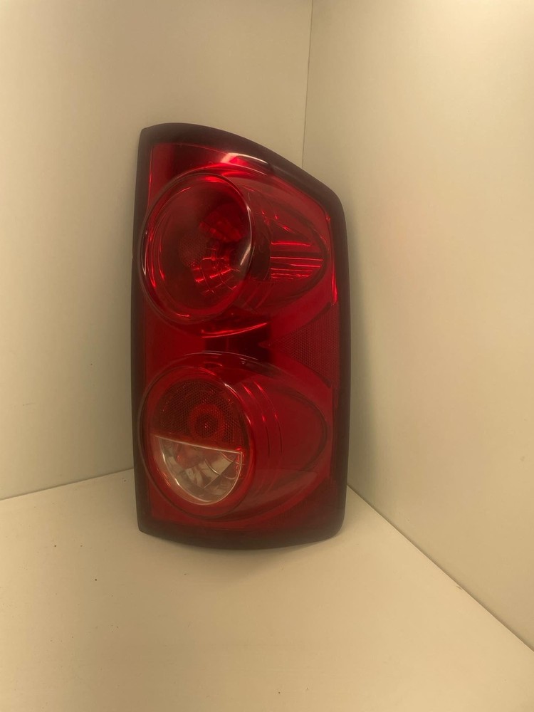 Tail Light Assembly DODGE PICKUP 1500 Right 07 08