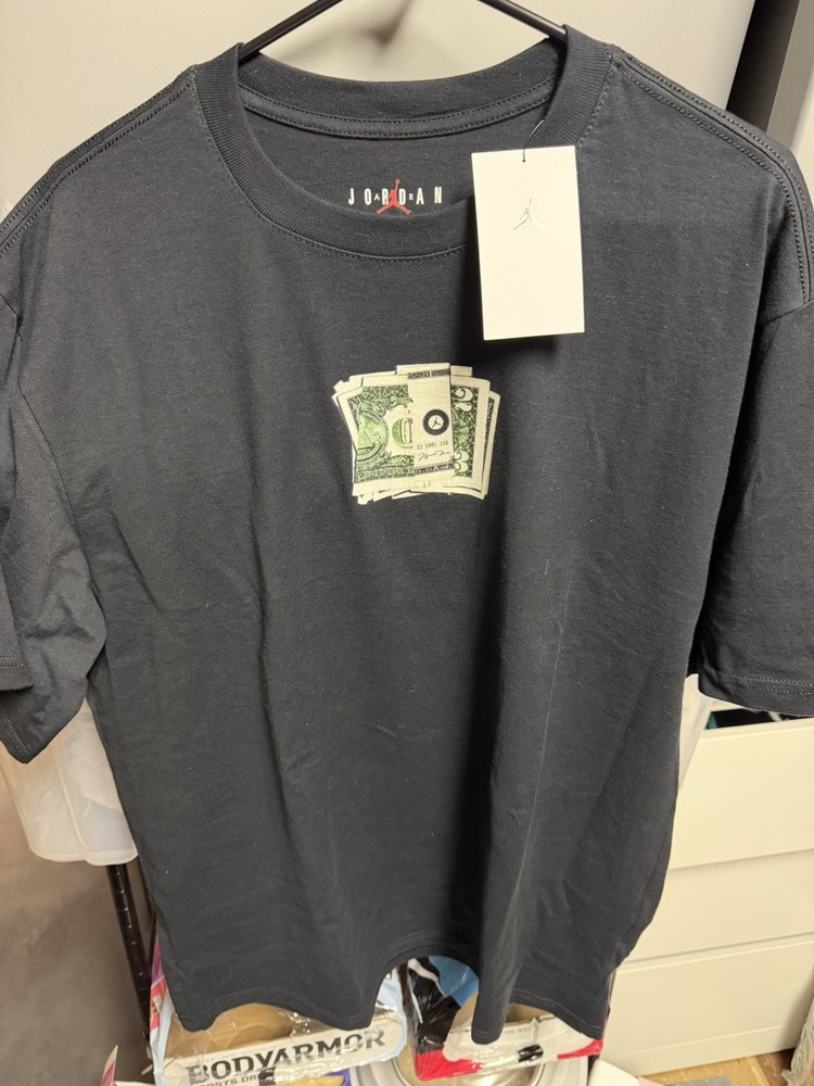Air Jordan Michael Jordan AJ3 T-shirt Size Small Black pure money