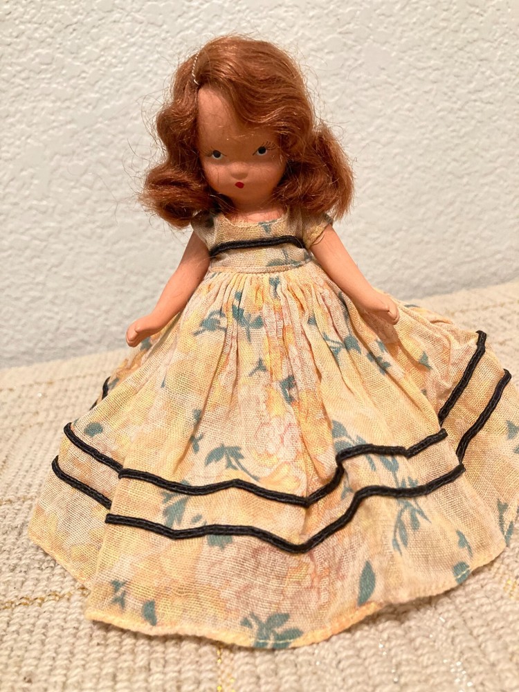 #57 Southern Belle Frozen Leg Nancy Ann Storybook Dolls