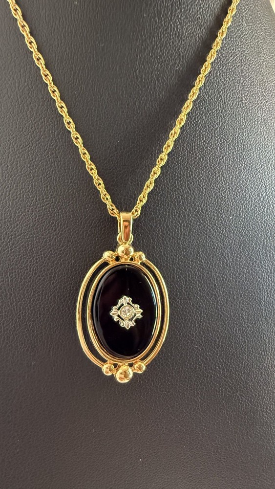 Vintage Avon Black Faux Onyx Reversible Pendant Necklace Gold Tone Victorian