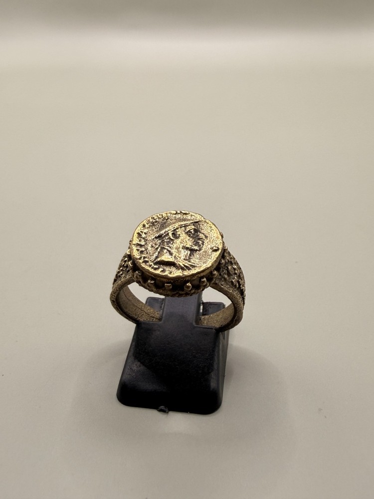 Ancient Roman intaglio Solid Bronze Signet Seal Stamp Rare Ring