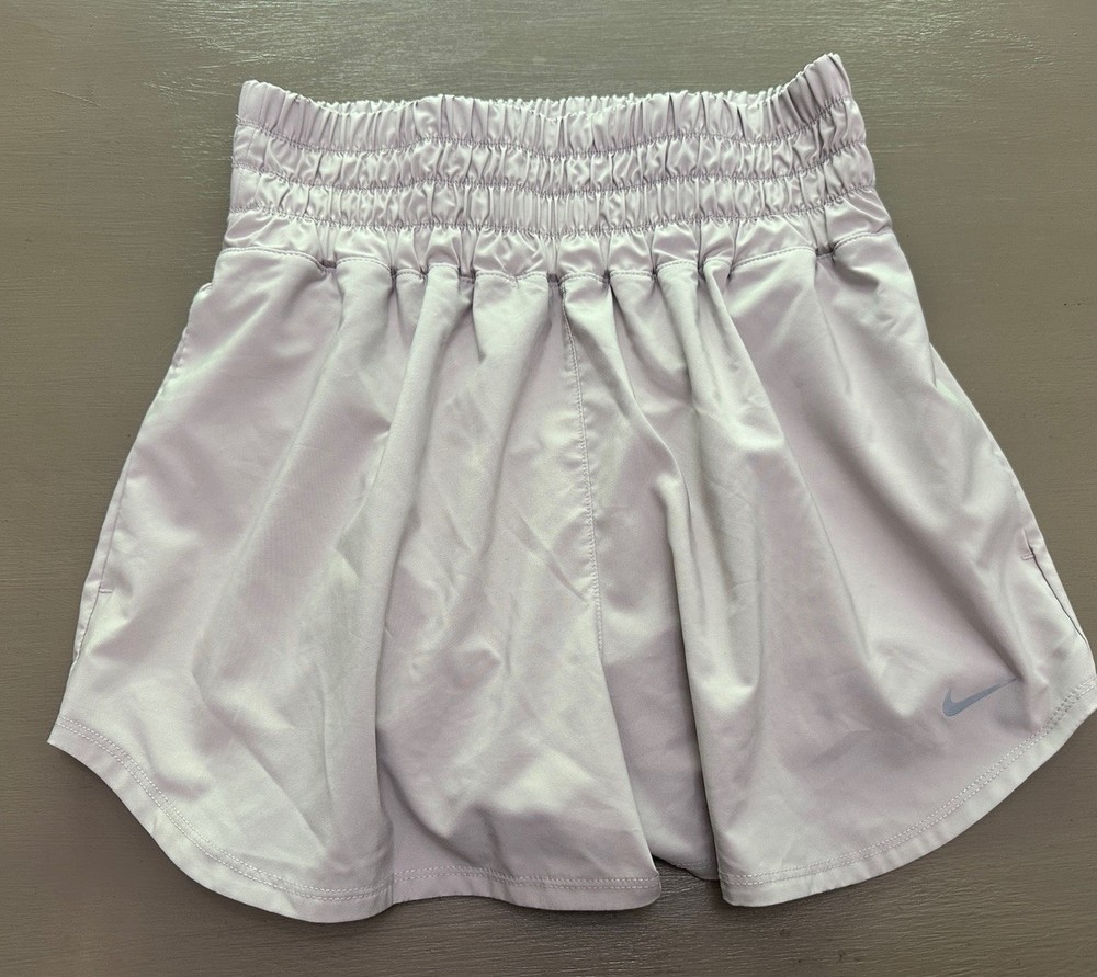Nike Lavender Athletic Running Shorts Women's High Rise Lined Running Pocket M