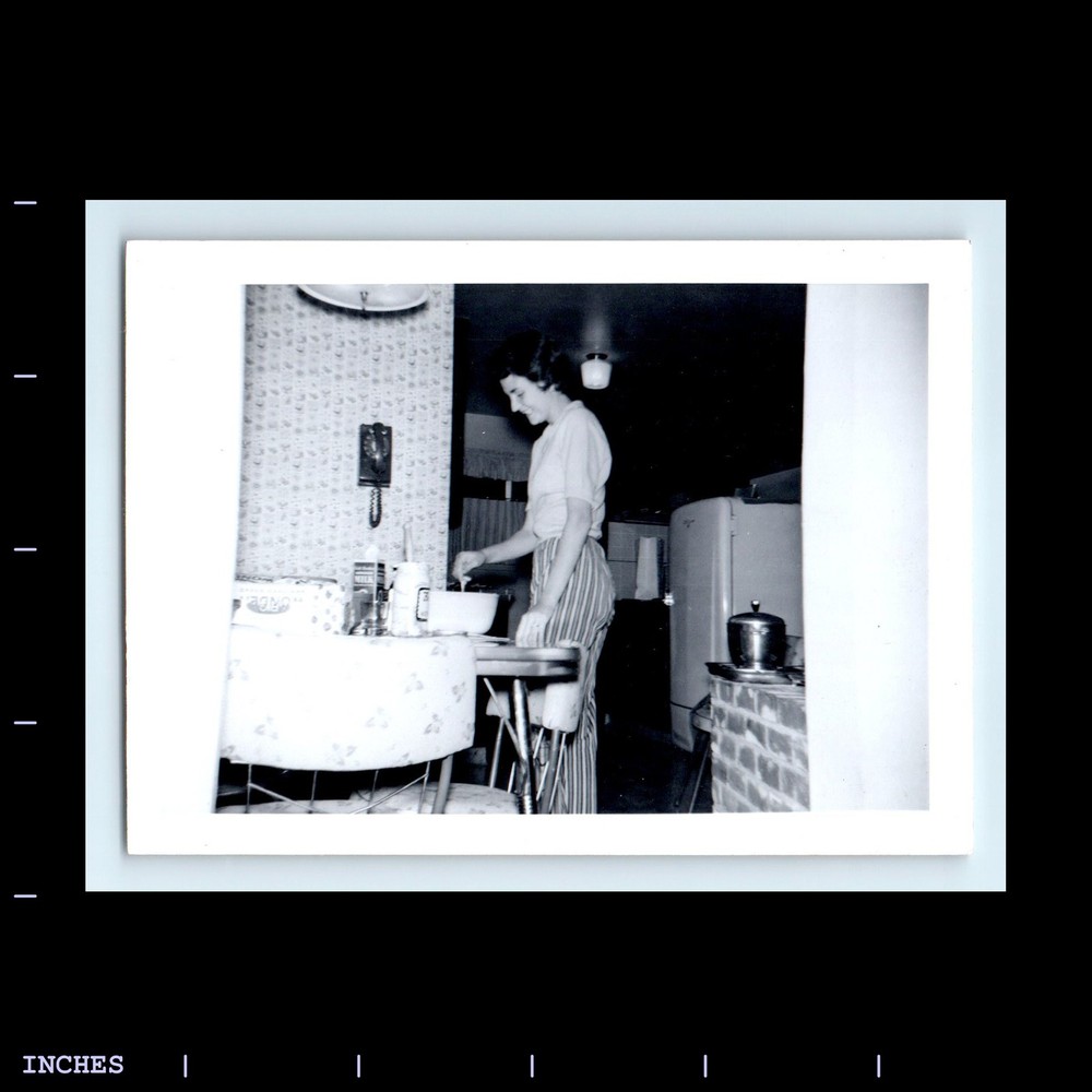 Old Vintage Photo WOMAN COOKING BAKING KITCHEN TELEPHONE ON WALL