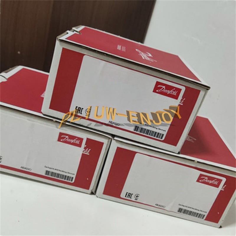 1PCS NEW Danfoss Solenoid Valve 032U8057
