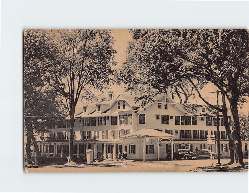 Postcard Sharon Inn on the Green Sharon Connecticut USA