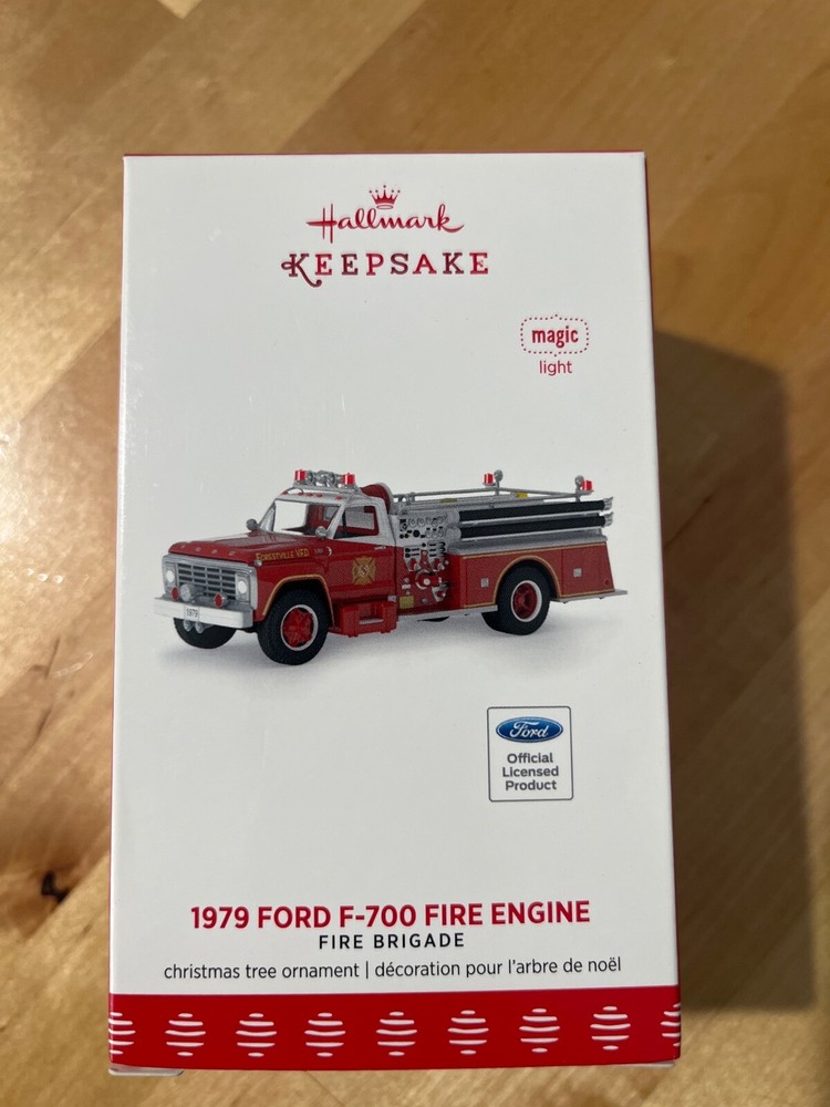 Hallmark Keepsake 2017 Ornament 1979 Ford F-700 Fire Engine Fire Brigade #15 NIB