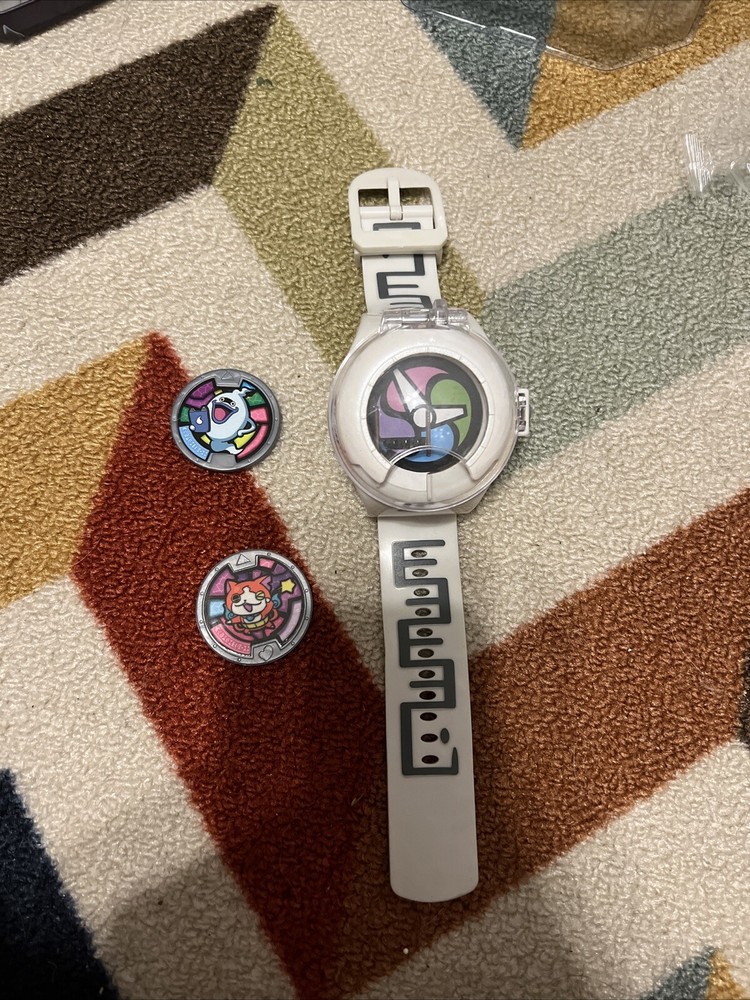 Yokai Watch Season 1 Electronic Music Phrases with 2 Medals Holiday Gift for Kids