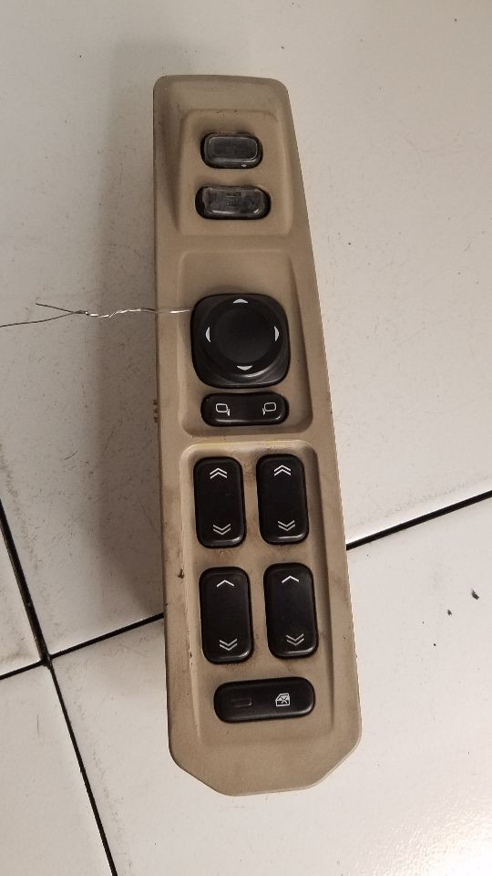 03-07 CTS Front Door Switch Driver's Lock Replacement 295225