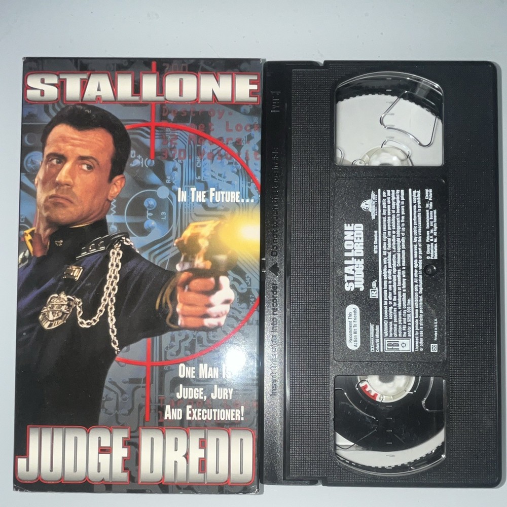 Hollywood Pictures Home Video Judge Dredd VHS Action R Stallone 1995 NTSC