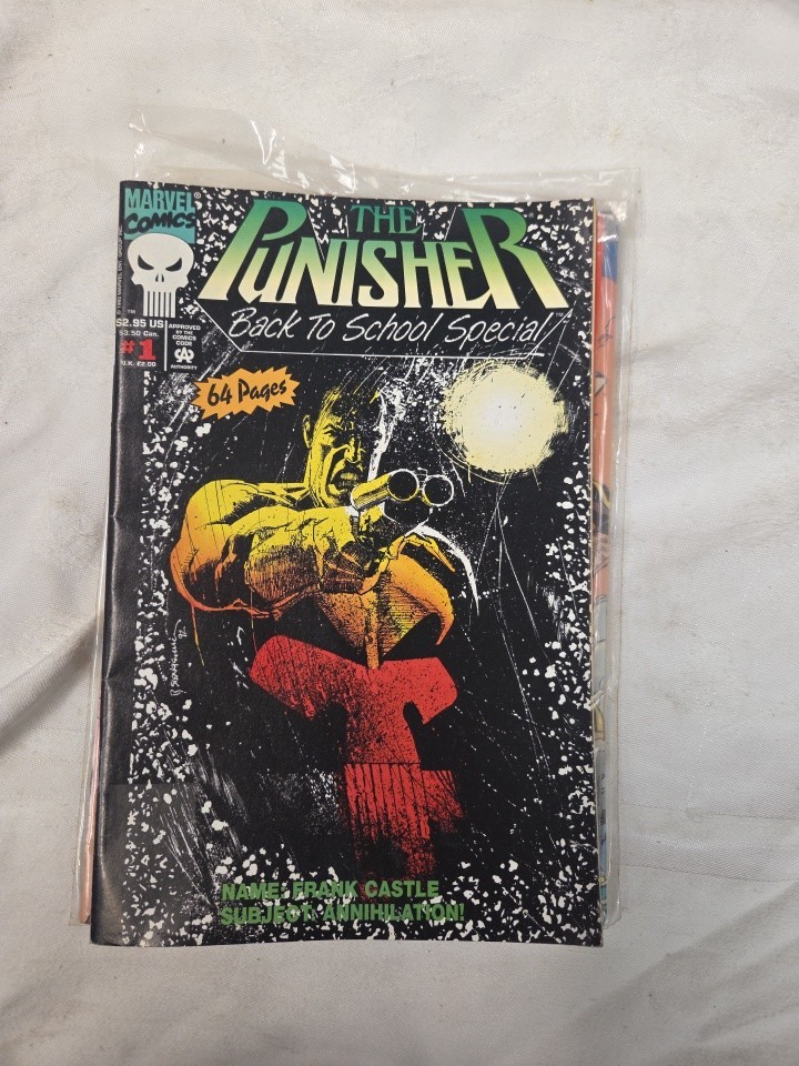 Punisher Back to School Special #1  MARVEL Comics 1992 VF+ NEWSSTAND