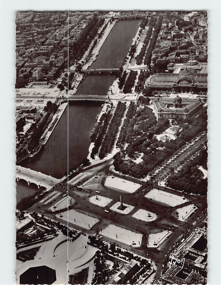 Postcard Place de la Concorde la Seine Petit et Grand Palais Paris France