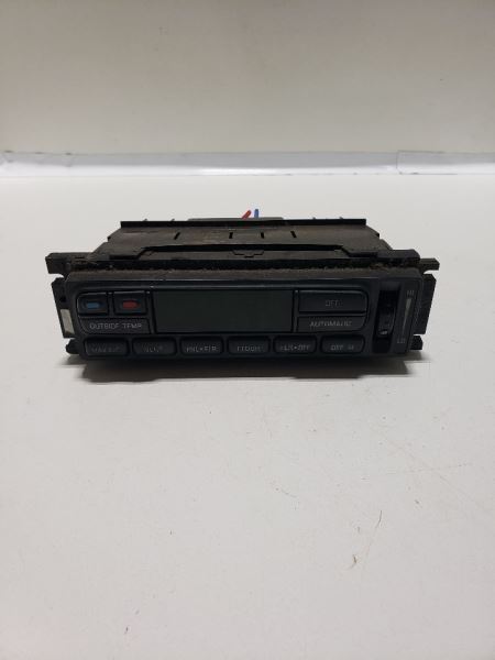 Used A/C Selector Switch fits: 1999 Ford Expedition front dash main control elec