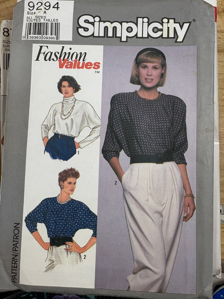 Simplicity 9294 pattern: Misses Long Sleeve Pullover Tops 2 views, Sz 6-24 UNCUT