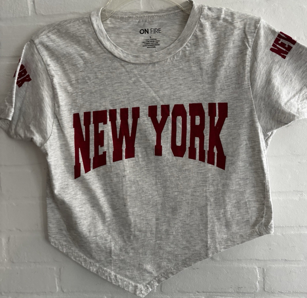 ON FIRE New York Graphic Women’s Gray Cotton Crew Neck T Shirt size L Youth