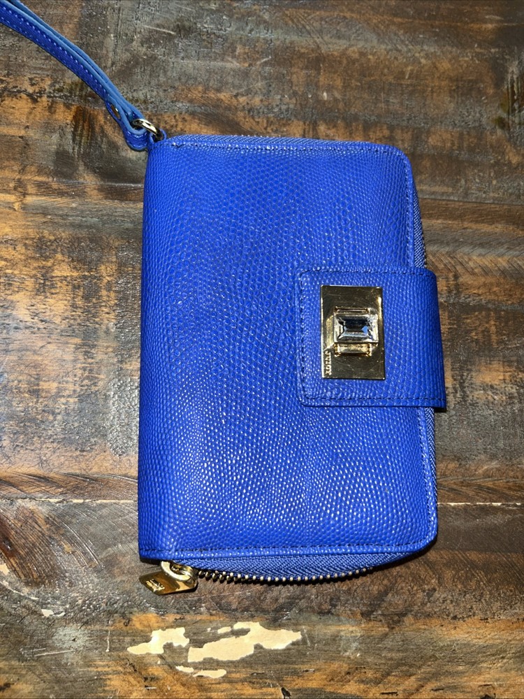 Juicy Couture Blue Crosshatch Cowhide Leather ZIP AROUND CLUTCH WALLET New NWOT