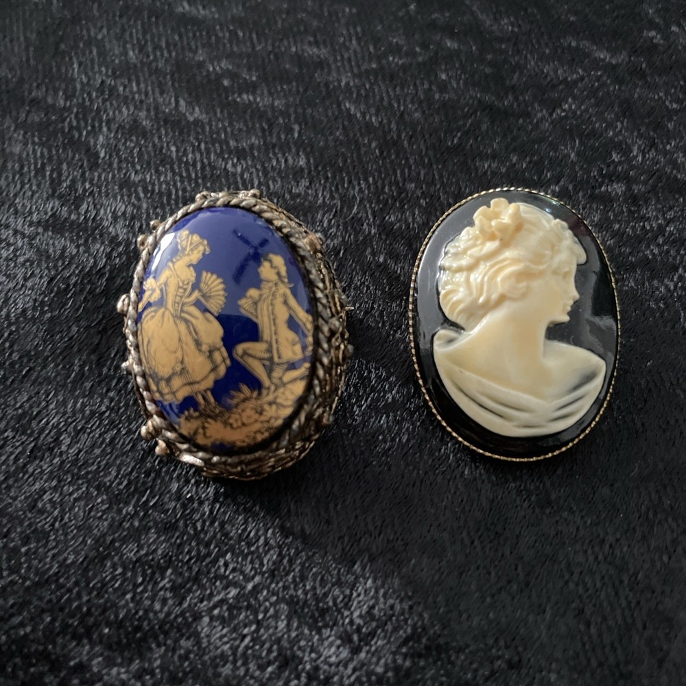 Vintage Estate Cameo Brooch Pins Lot of 2 Gold Tone