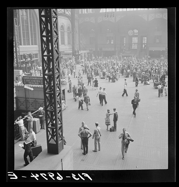 Photo:New York NY Pennsylvania Railroad Station Concourse 1942 Crowds
