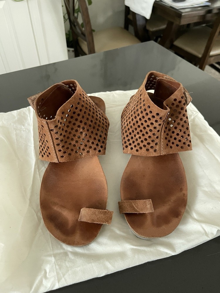 Pedro Garcia Venus Sandal In Camel Castori