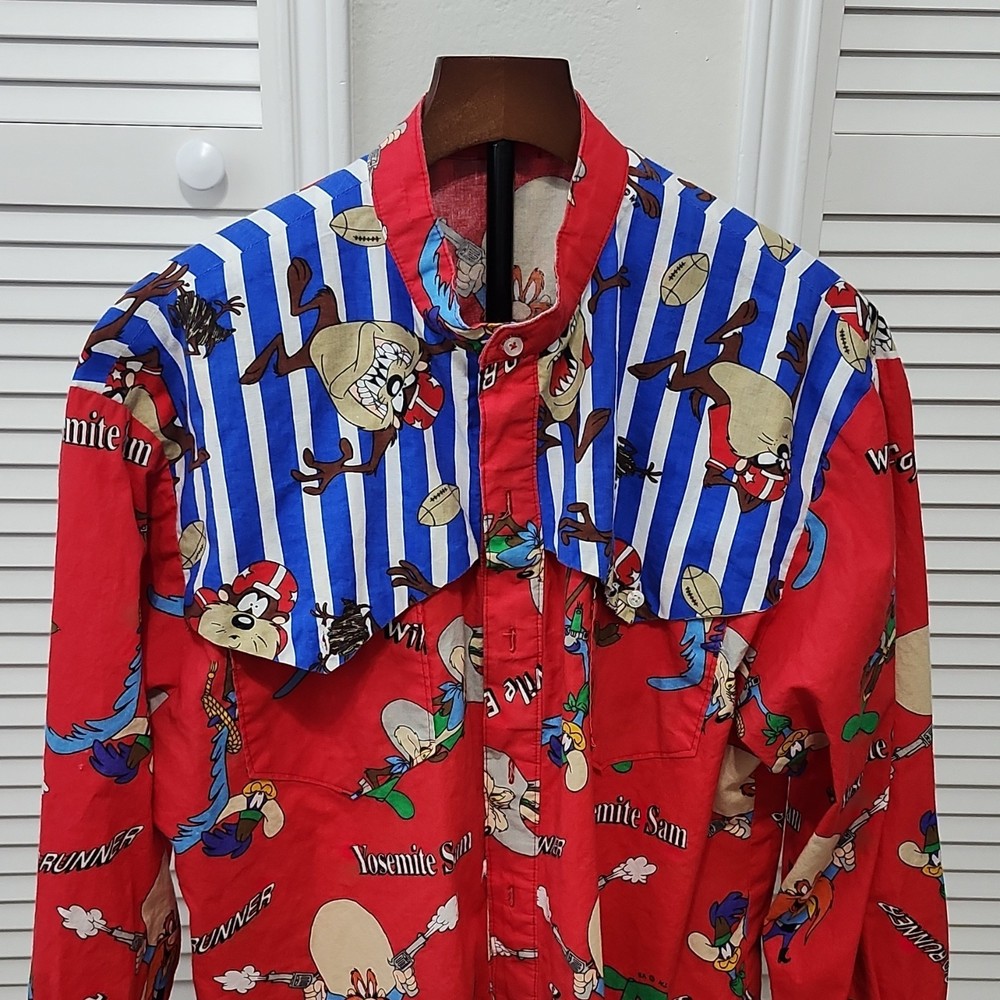 Looney Tunes Shirt