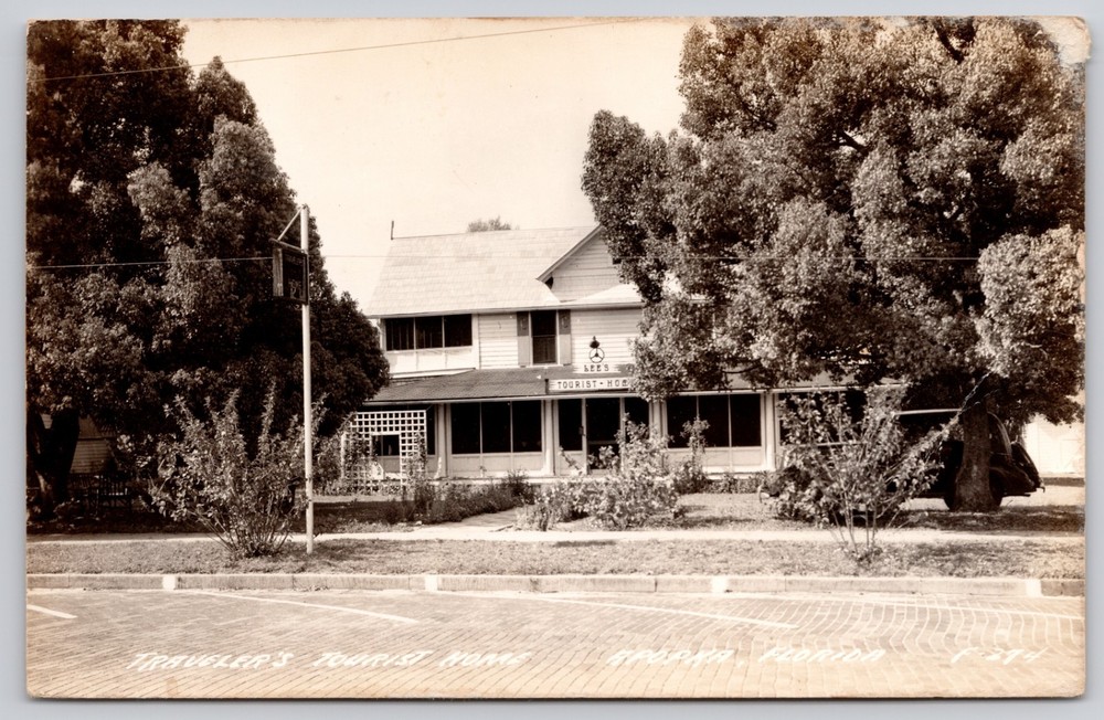 Apopka Florida FL Lee's Traveler's Tourist Home Hotel RPPC Photo Postcard 1940s