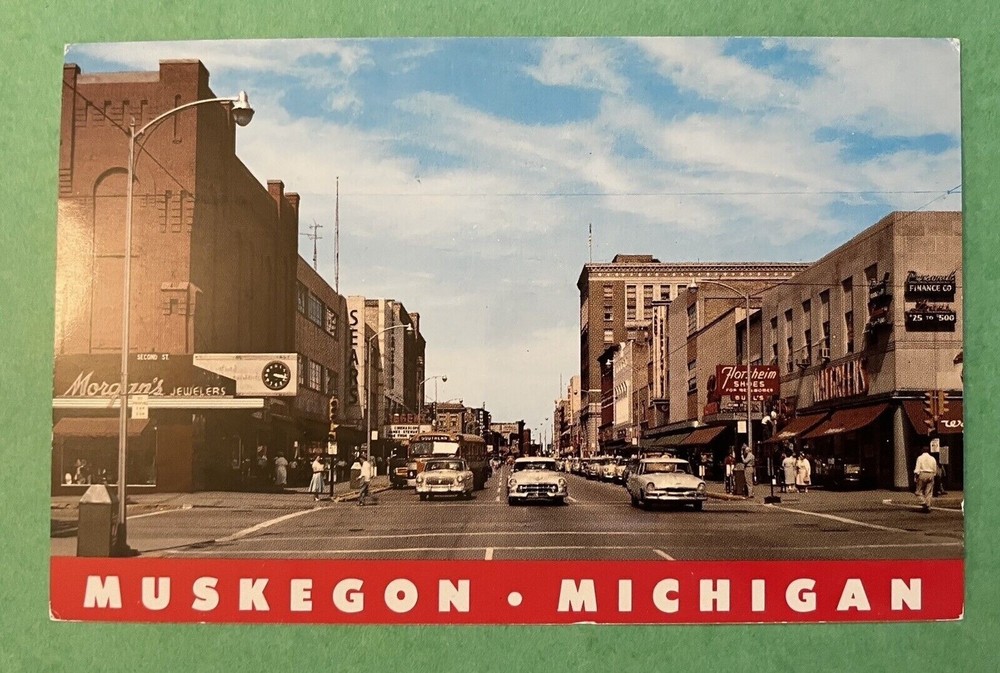 MUSKEGON MICHIGAN MI Western Avenue Postcard Unposted