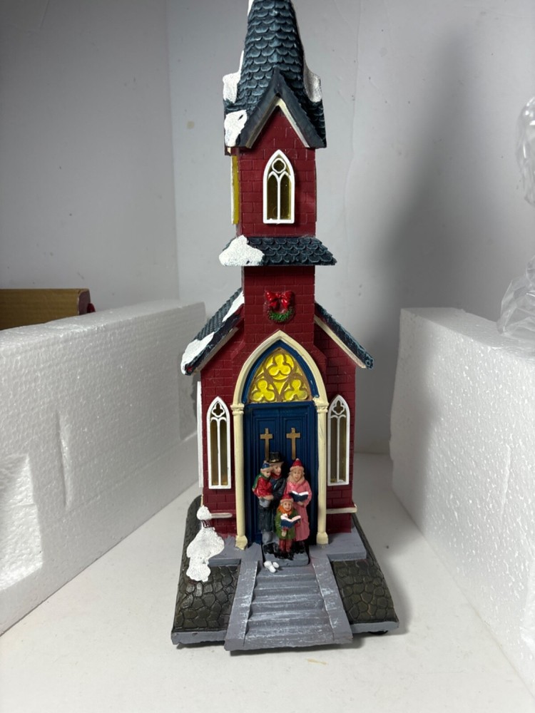 Enchanted Forest Musical Church Dual Power Lighted 2020 with Original Box