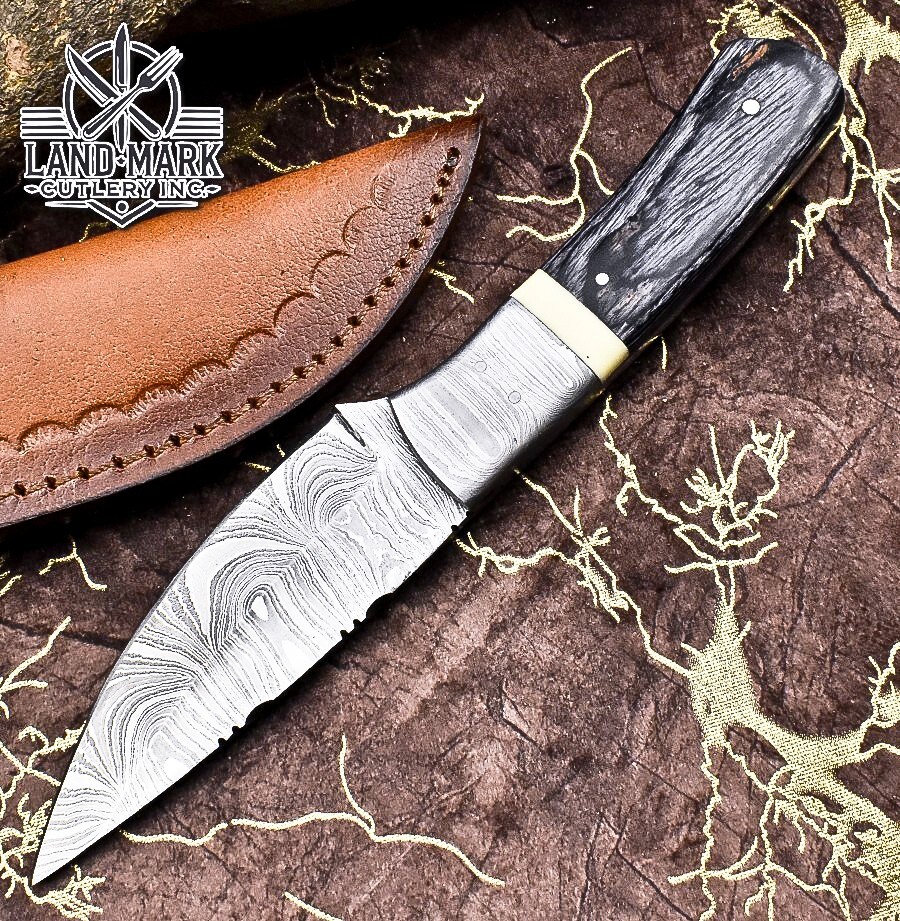 HANDMADE DAMASCUS STEEL HUNTING KNIFE PAKKA WOOD AND DAMASCUS BOLSTER HANDLE