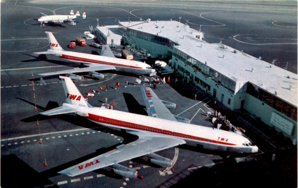 TWA, San Francisco International Airport, Mike Roberts, Berkeley, Postcard