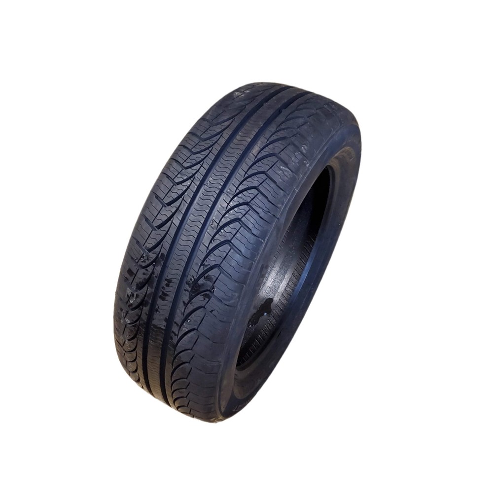 Pirelli P4 Persist AS Plus 215/55R17 All-Season Performance Tire
