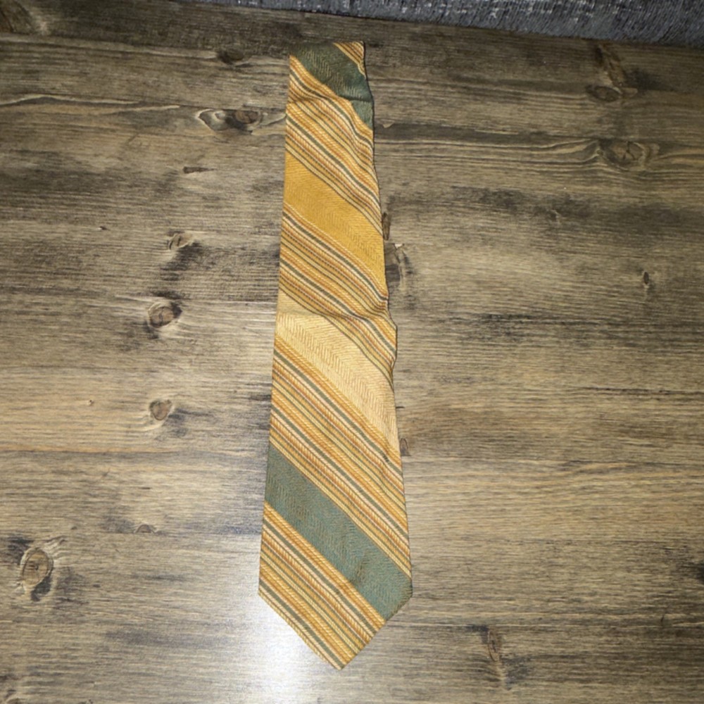 Vintage Mr. John Beau Brummell Yellow Green Red Beige Silk Dacron Neck Tie