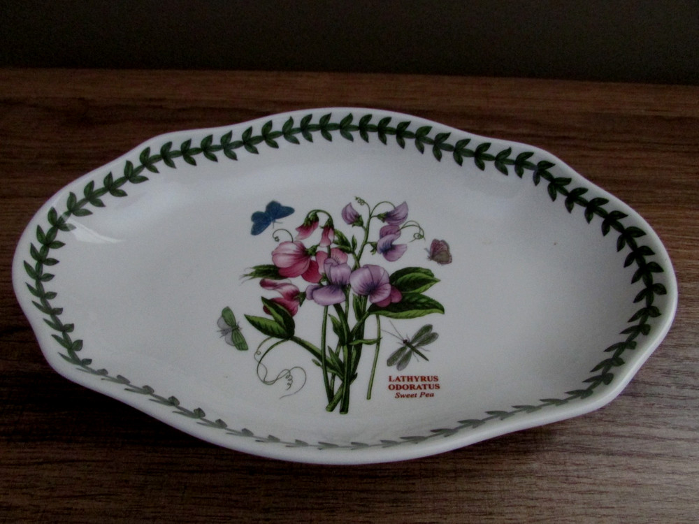 Portmeirion Botanic Garden Sweet Pea Oval Pickle Dish tray 8 1/2