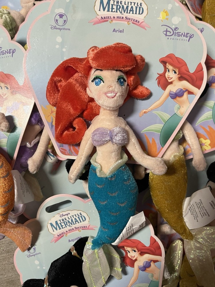 Little Mermaid Ariel & Her Sisters Ariel Doll Figure Plus  Disney Store NEW 9”