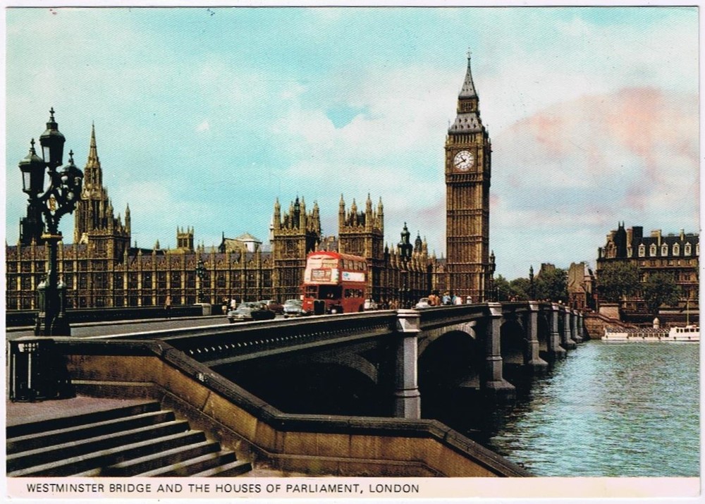 Postcard Westminster Bridge & The Houses Of Parliament London UK