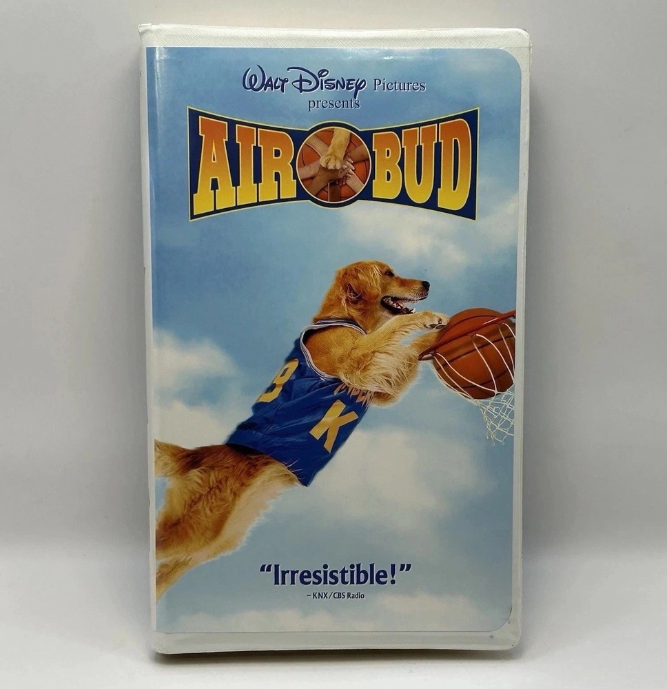 Air Bud VHS 2001 Disney Video Tape Dog Basketball Vintage Clamshell Nearly New!