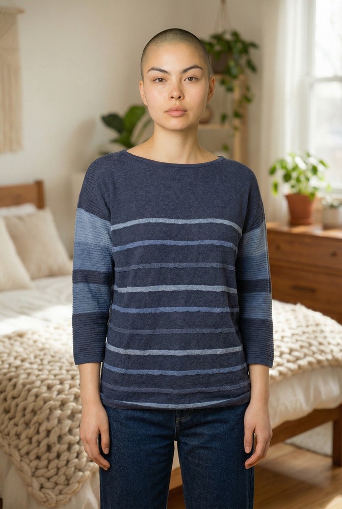 Chico's Women's light navy blue sweater size M